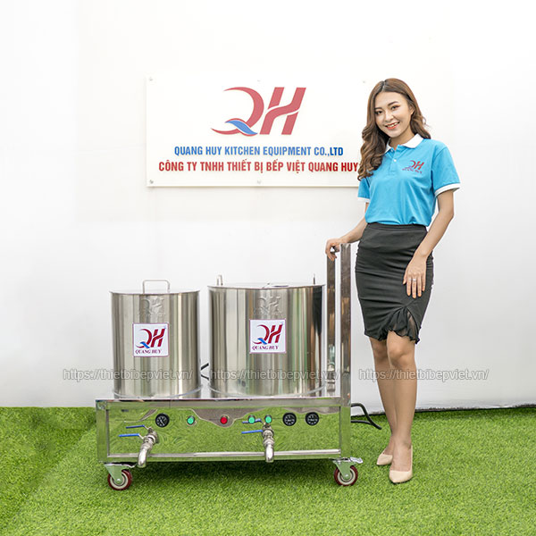 Nồi phở chung bệ có bánh xe