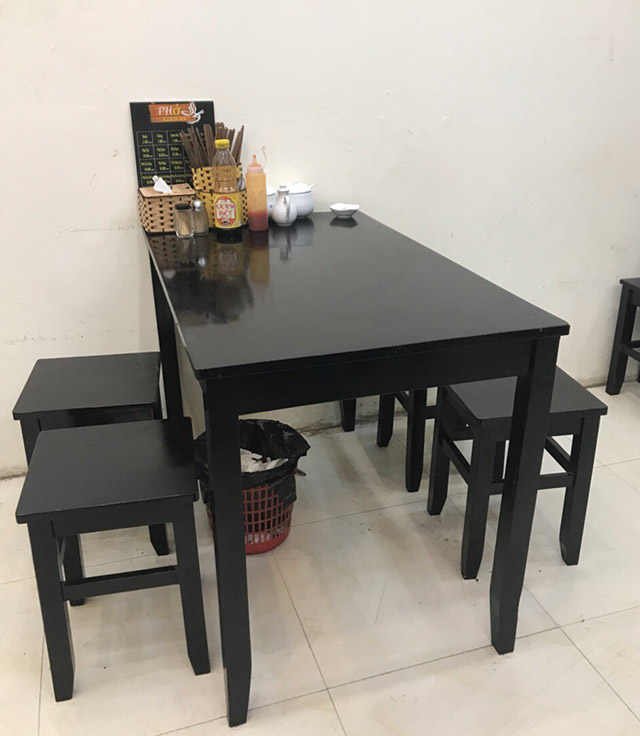 Trang thiết bị qu&aacute;n phở, b&agrave;n ghế qu&aacute;n phở