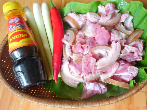 cách nấu món thịt thỏ xào lăn