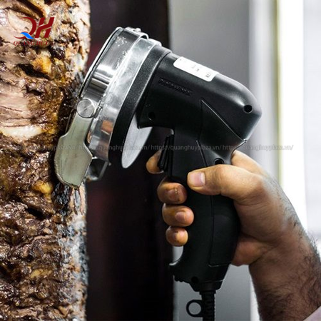 Hướng dẫn cắt thịt bánh mì chuẩn nhất cho miếng thịt mỏng đều 2