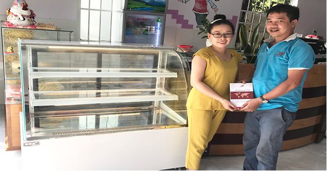 Mua tủ trưng bày bánh kem Quang Huy bảo hành dài hạn