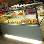 Tủ trưng bày bánh kem ĐỂ BÀN kính vuông 1m2 2 tầng
