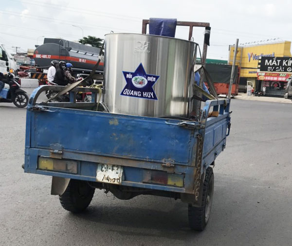 Quang Huy giao nồi điện nấu phở Toàn quốc, hỗ trợ chi phí vận chuyển