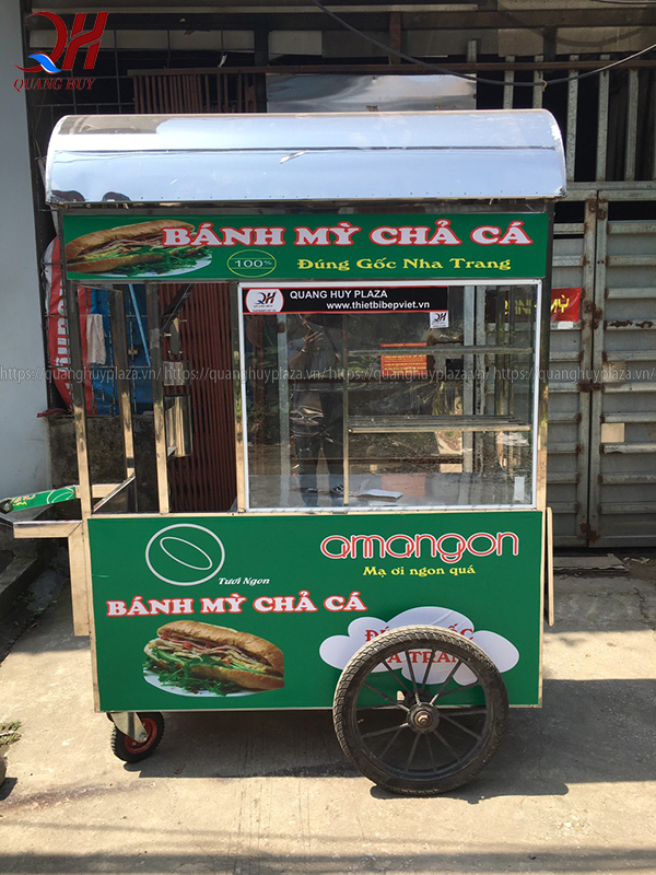Xe bánh mì chả cá mái vòm do Quang Huy sản xuất và phân phối