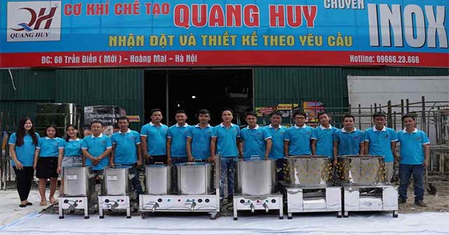Đội ngũ nhân viên trẻ, năng động, sáng tạo, hết mình vì khách hàng