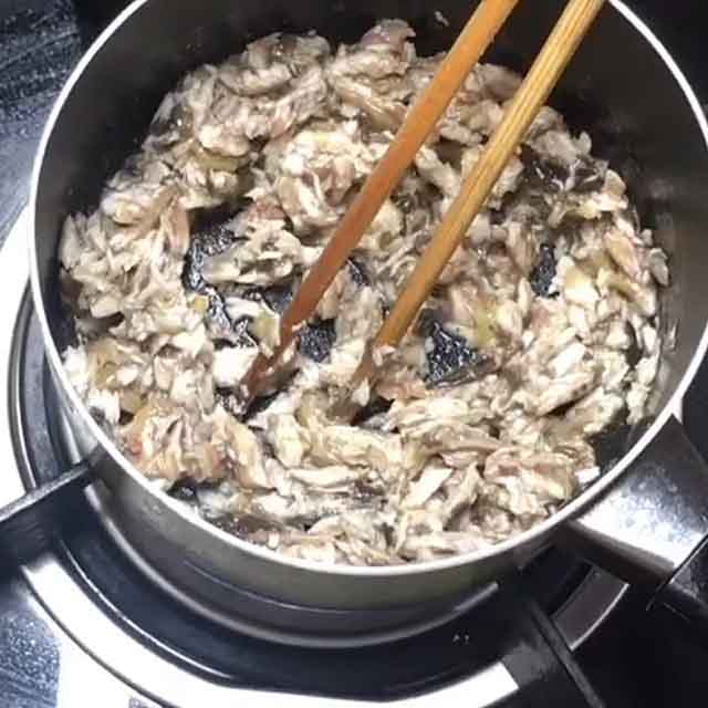 Lọc thịt và xào lươn, xào thịt lươn