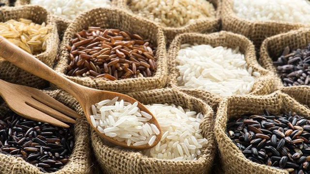 Cơm dính do loại gạo sử dụng nấu cơm, nguyên nhân gây cơm bị dính