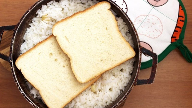 Sử dụng bánh mì sandwich để khắc phục cơm nhão, cách làm cơm nhão thành khô