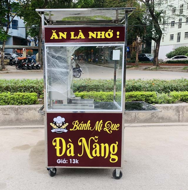 Xe đẩy bánh mì que Ăn là nhớ