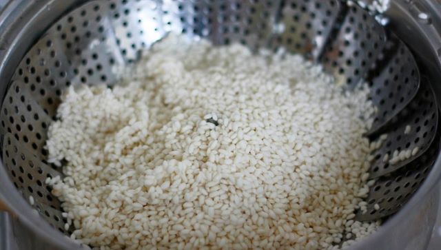 cách nấu rượu gạo truyền thống