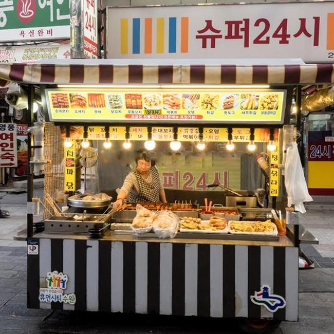 Xe đẩy bán đồ ăn vặt Hàn Quốc
