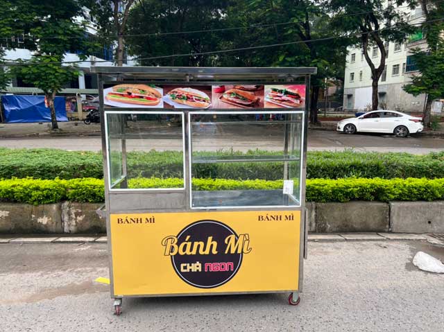 Xe b&aacute;n b&aacute;nh m&igrave; 