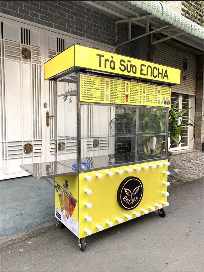 Mẫu xe tr&agrave; sữa 2m c&oacute; gắn đ&egrave;n 