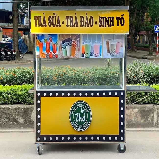 Mẫu xe đẩy bán trà sữa có trang trí đèn 