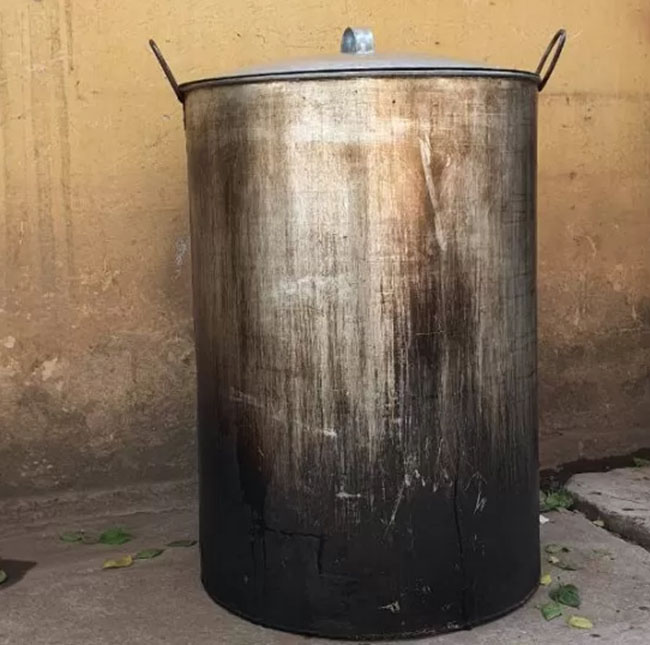 Kh&ocirc;ng thuận tiện trong việc vệ sinh 