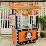 Xe bán đồ ăn vặt đường phố