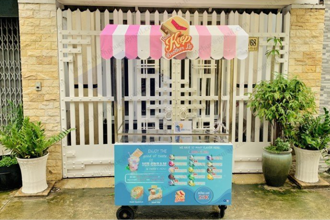 Mẫu xe đẩy bán kem lưu động Quang Huy