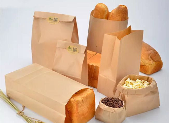 bảo quản bánh mì sandwich bằng túi giấy báo