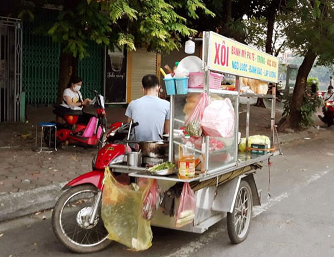 xe máy bán đồ ăn sáng